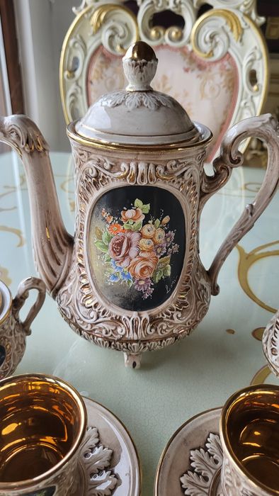 Сервиз за кафе Capodimonte