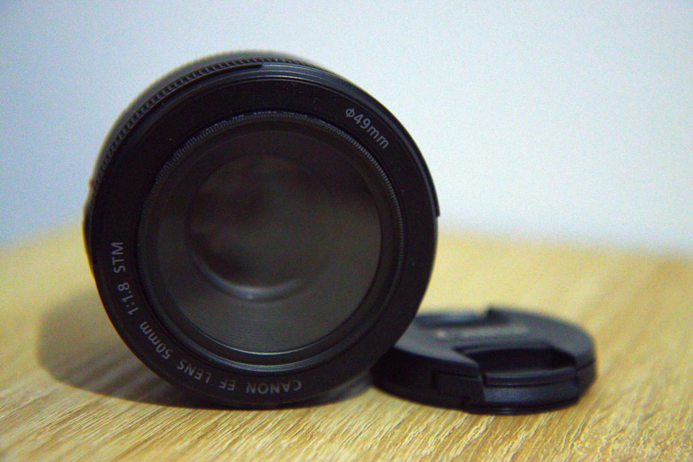 Obiective Canon EF-S