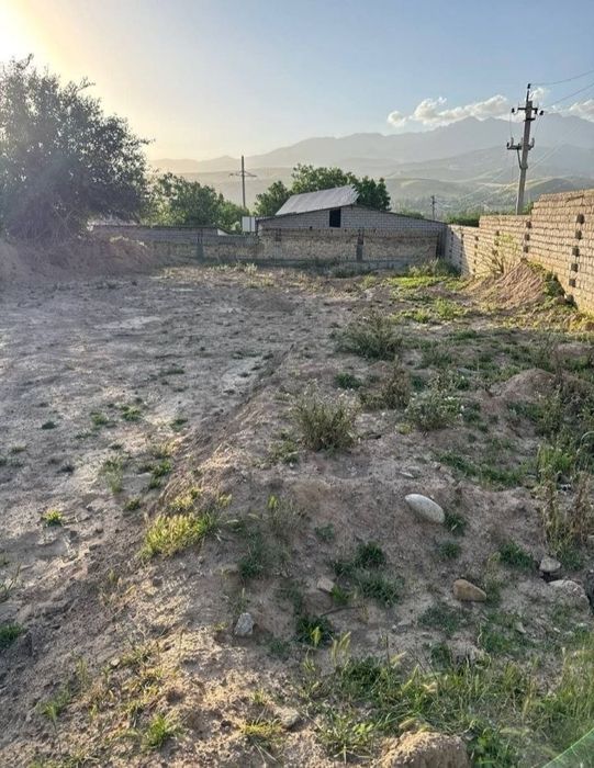 Bochkada yer sotiladi 37 sotiq qorankol mahalada masjidi oldida