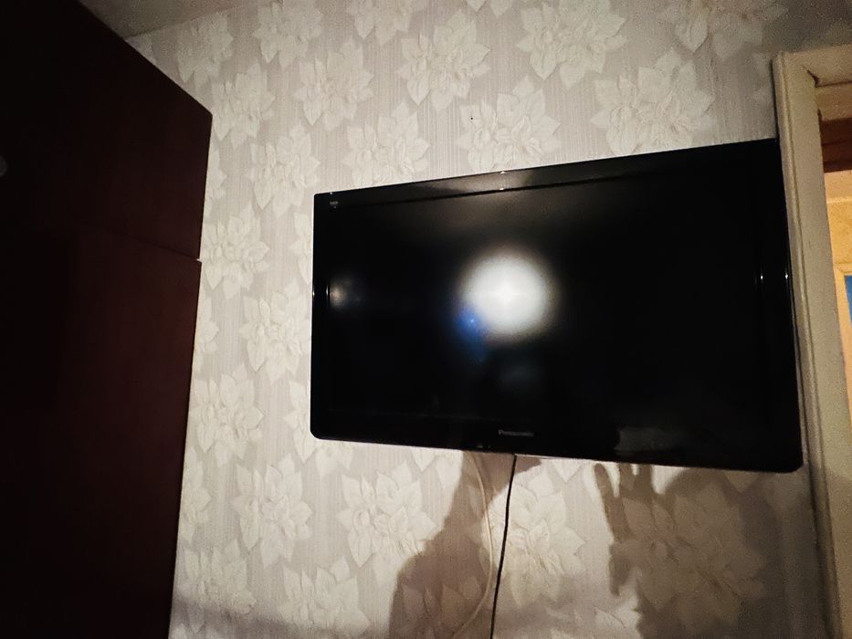 Продам телевизор