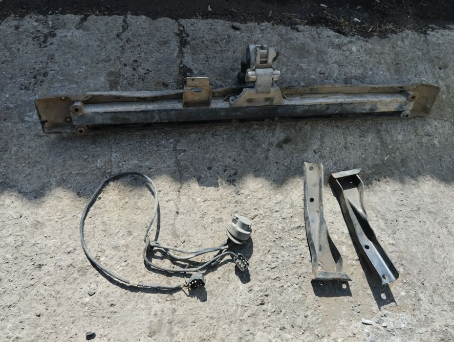 Фаркоп мерседес 190 комплект продам