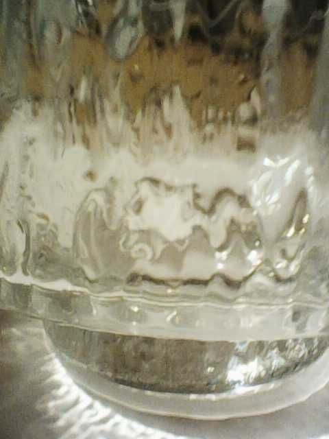 Продавам комплект от 6 + 1 стъклени купи, унгарско производство