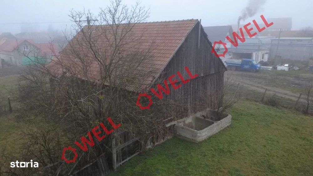 Șură și teren intravilan de vânzare în Chichiș!