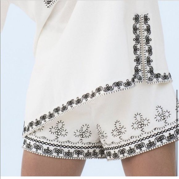 Costum bluza /pantaloni + bluza /fusta  Zara limited edition