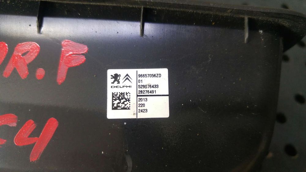 Buton geam electric dreapta fata citroen c4 2 nc 96657056zd