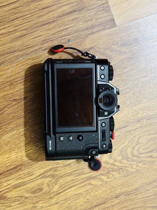 Vând Fujifilm X-T30 II – 700 cadre, aproape nou