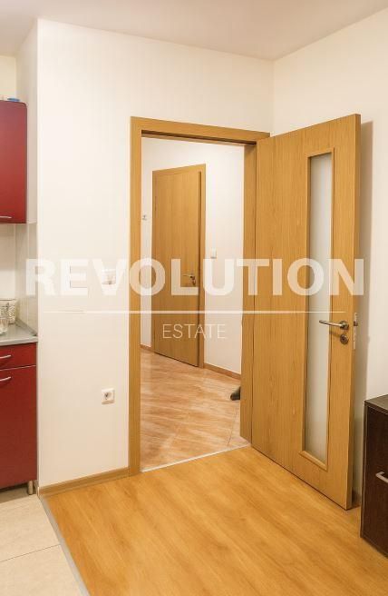 Дава се под наем Двустаен апартамент в Варна, Левски - 47 кв.м за 300 € - Снимка #3