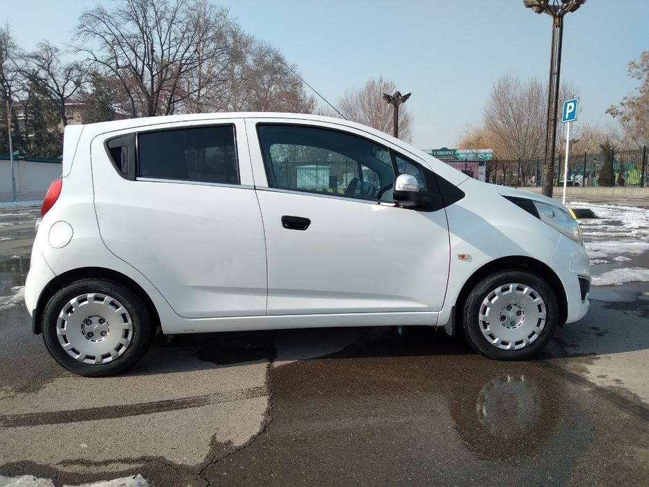 Спарк 2011 Автомат