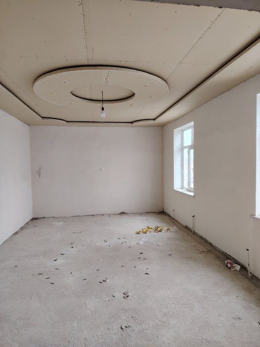 7 sotixli Xovli sotiladi