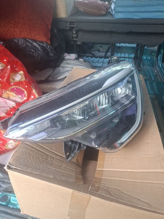 Far stânga de Renault arkana full led