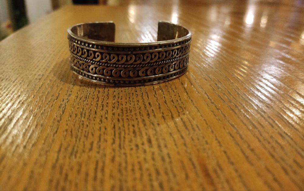 Масивна, сребърна ръчно изработена гривна Непал/Индия