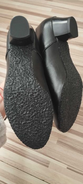 нови Скарпини 40 номер