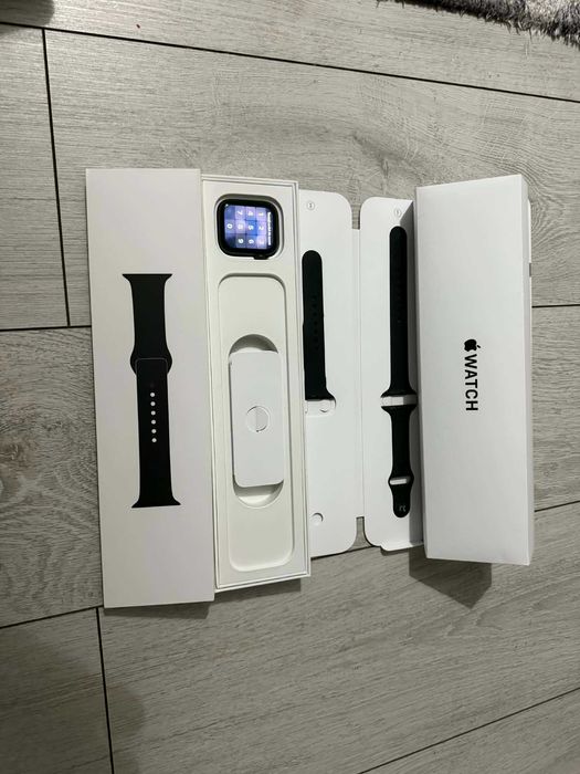 Apple watch SE space gray