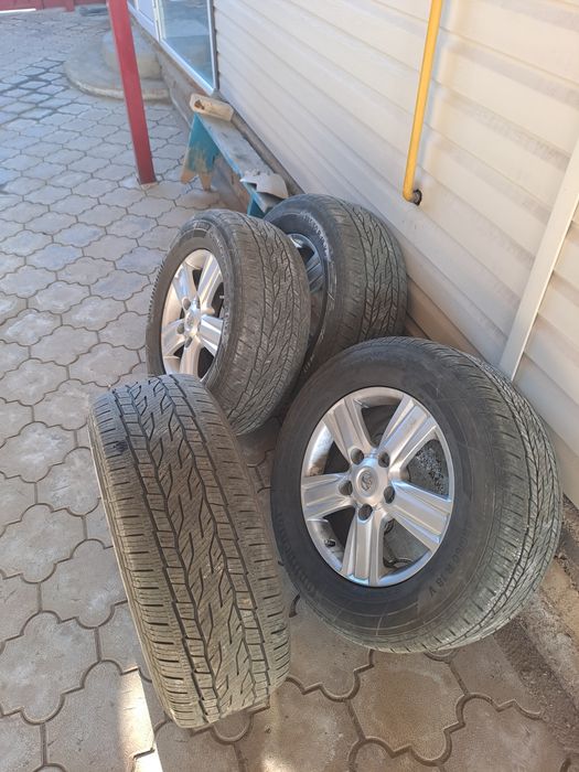 285/60/18 диск с шинами на TLC 200