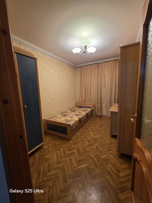 Чилонзор-4 квартал 3/3/4  кирпичный дом, Метро-Парк йонида жойлашган