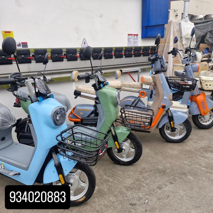 Skuter   скутер.