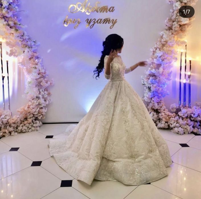 Продам свабедное платье.