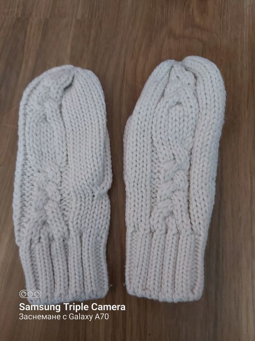 Ръкавици бежови вълна