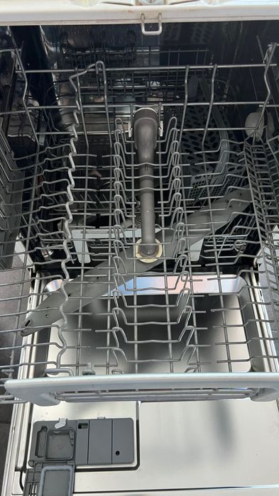 AEG съдомиялна за