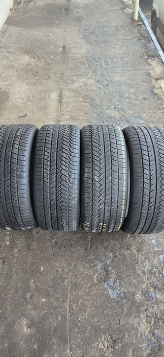 4 anvelope iarna Continental 285/45/22.Pretul este pe bucata.