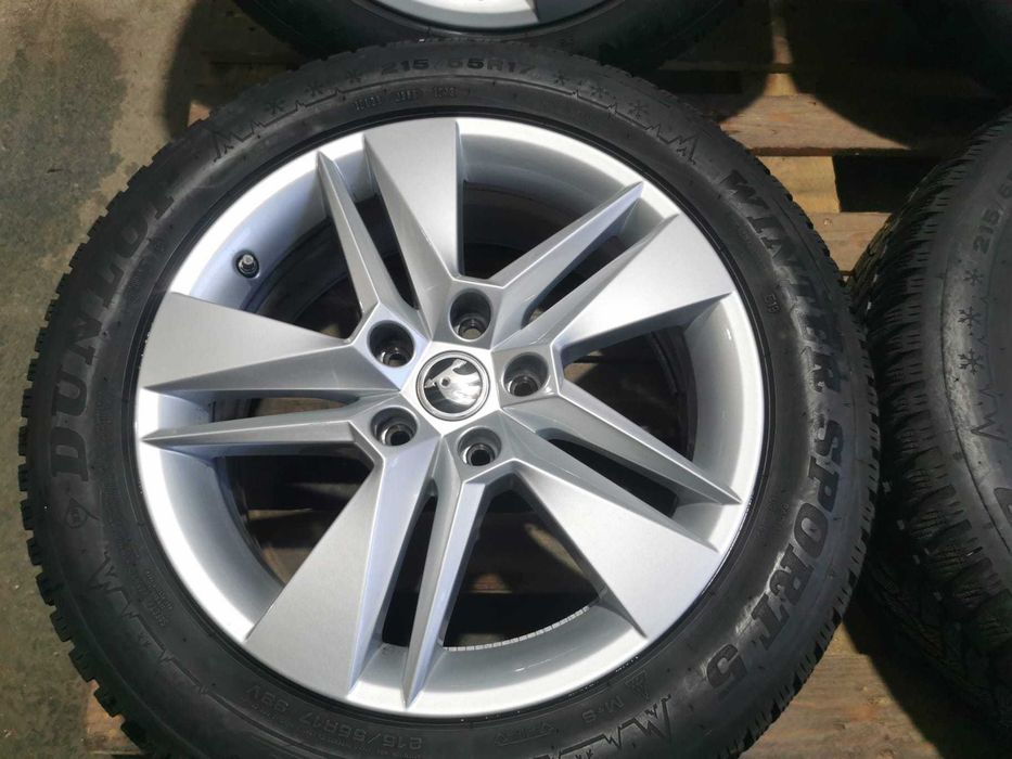 Jante Originale Skoda Superb III . R 17 cu anvelope de iarna