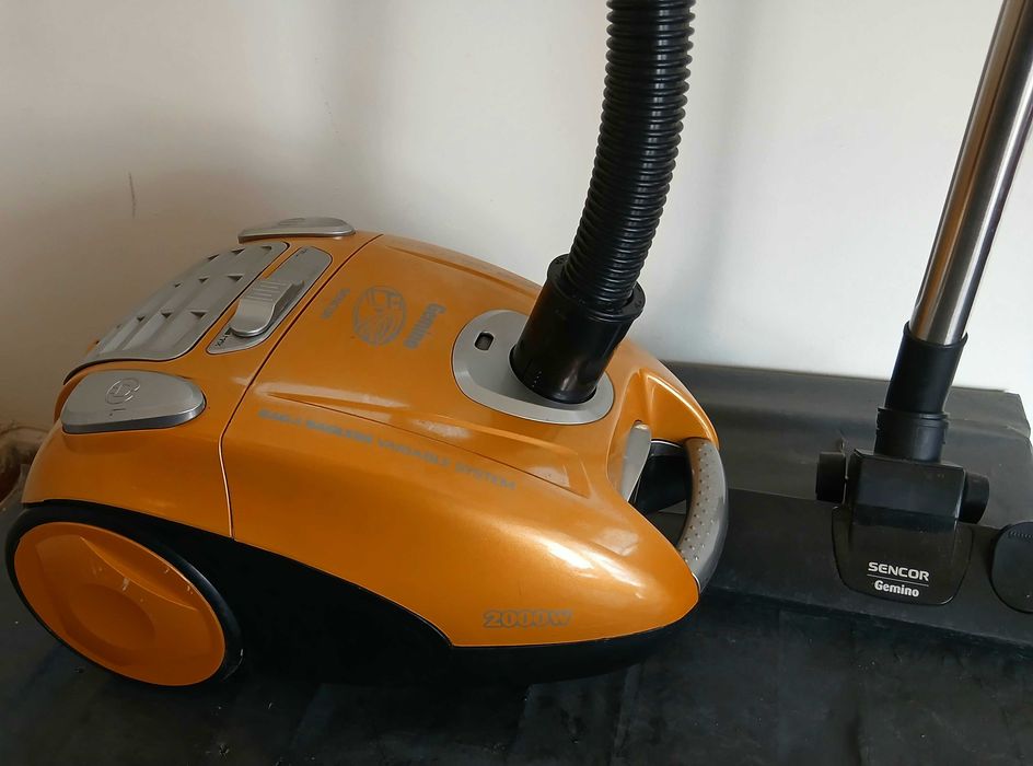 Прахосмукачка SENCOR 2000W