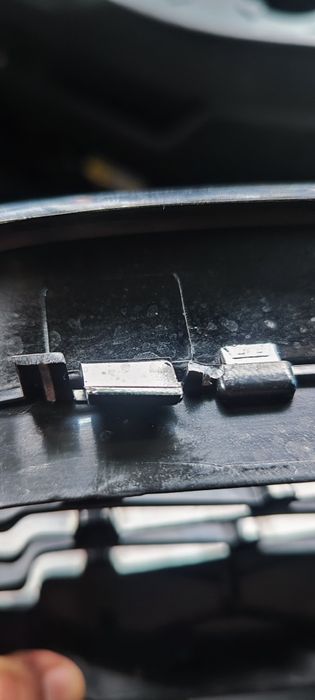 Решетка за BMW F30 2011+ леки забележки