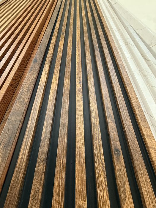 Riflaj decorativ wpc 4 nuante lemn stejar nuc fundal negru riflaje interior exterior lambriu nu mdf rezistent la apa umezeala