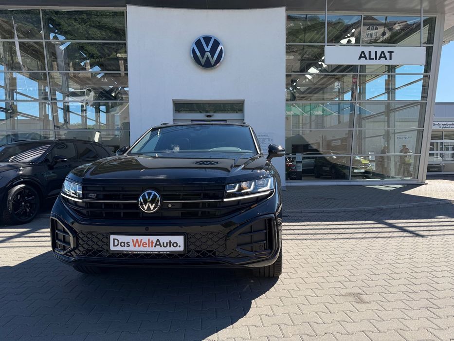 Volkswagen Touareg VW Touareg R-Style - 286 CP