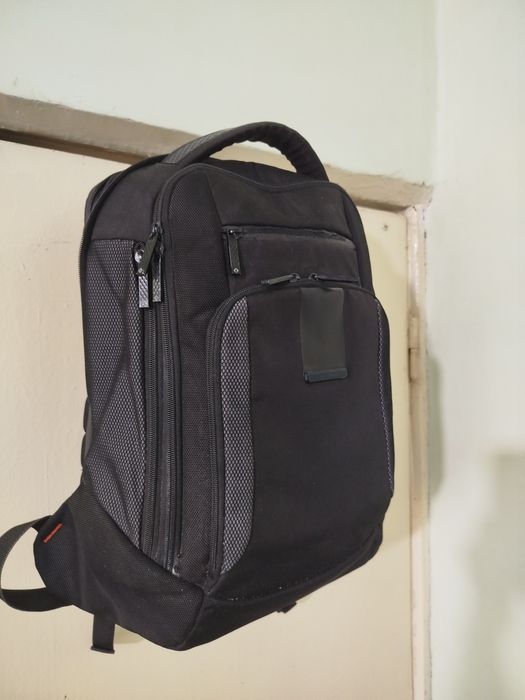 Продам кожаные рюкзаки.