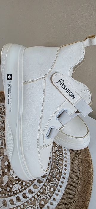 Ботинки осенние.