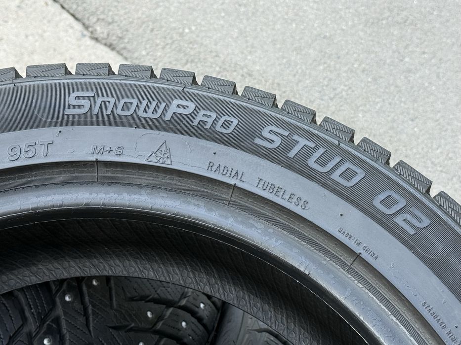 215|55 R18. Powertrac.