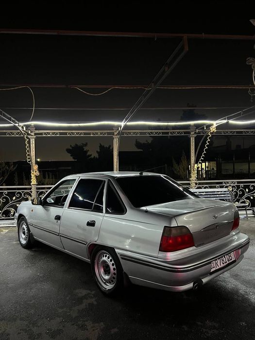 Нексия сотилади, зангиота туманида