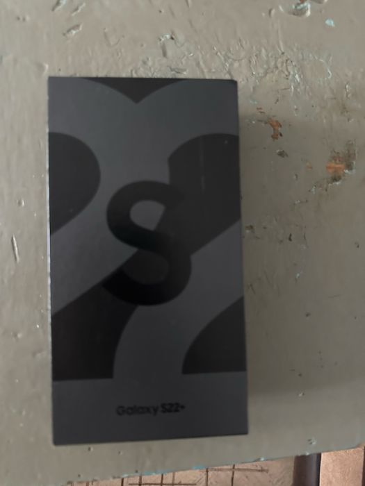 Samsung s22+ телефон