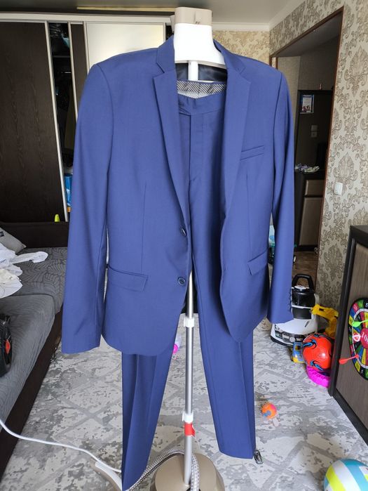 Костюм мужской темно синий