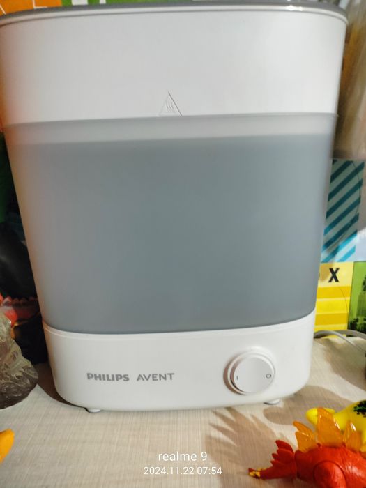 Продавам стерилизатор Авент