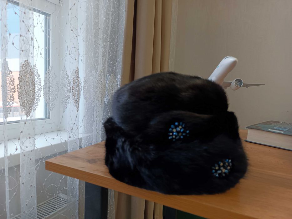 Женская норковая шапка