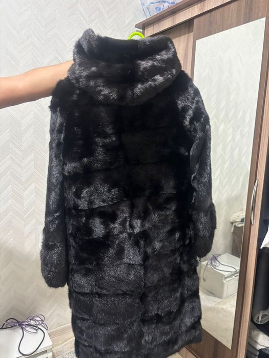 Продам шубу натуральную