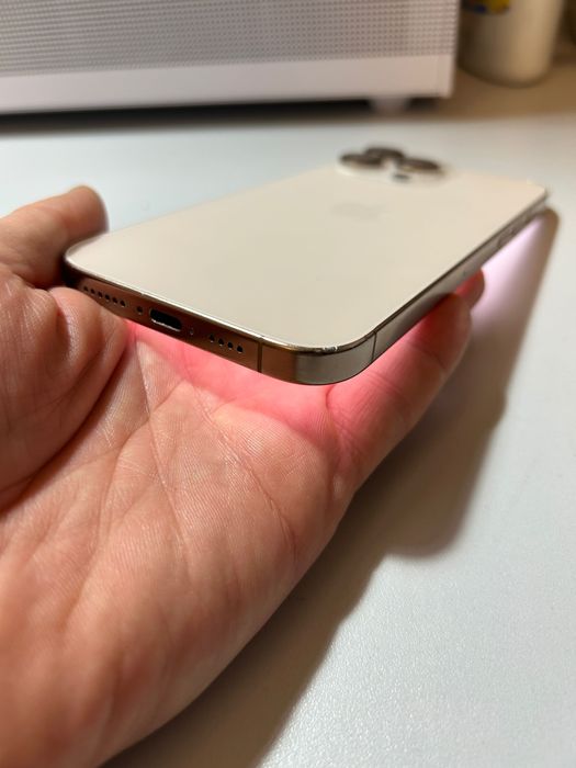 Telefon Apple iPhone 16 Pro Max 5G,Desert Titanium,512GB, baterie 93%