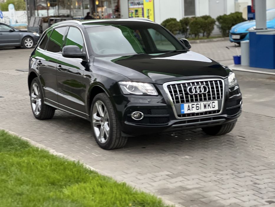 Dezmembrez Audi Q5 8R S line 2.0 tdi 170 cai CGLB 2012 bixenon piele