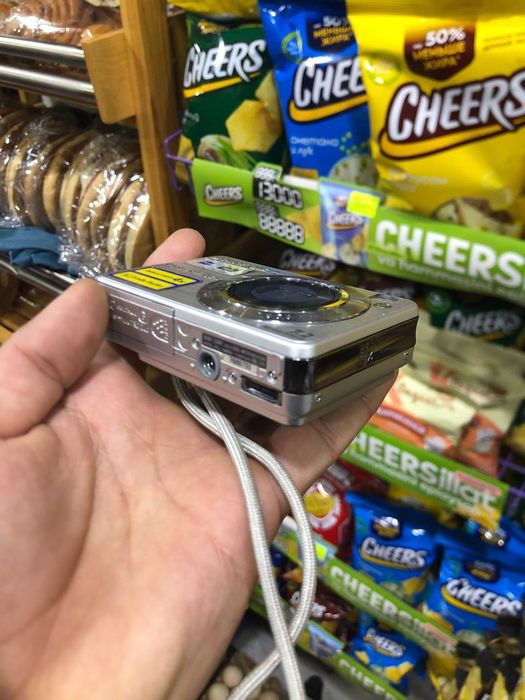 Sony cyber-shot DSC-W110
Optical zoom 4x
Mega pixels 7.2
Full HD 1080