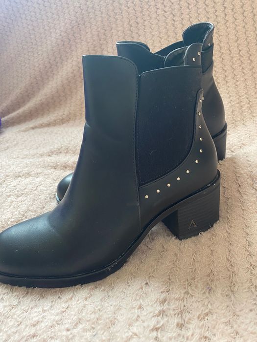 Дамски зимни обувки