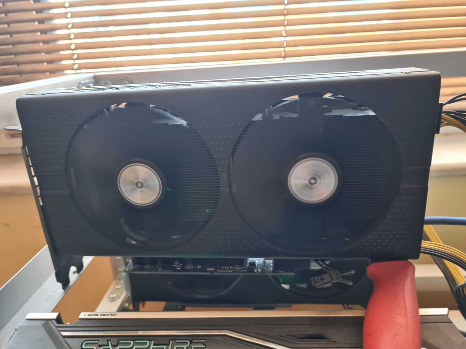 Sapphire - Rx 480  8GB