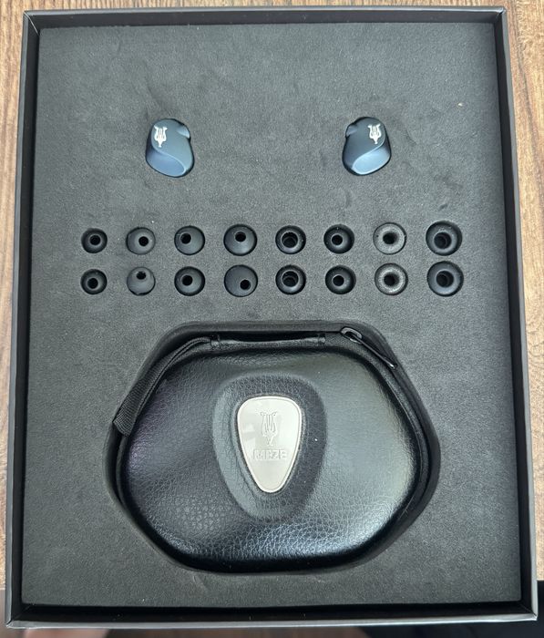 Слушаки Meze Audio RAI Penta – почти нови, топ Hi-Fi IEM