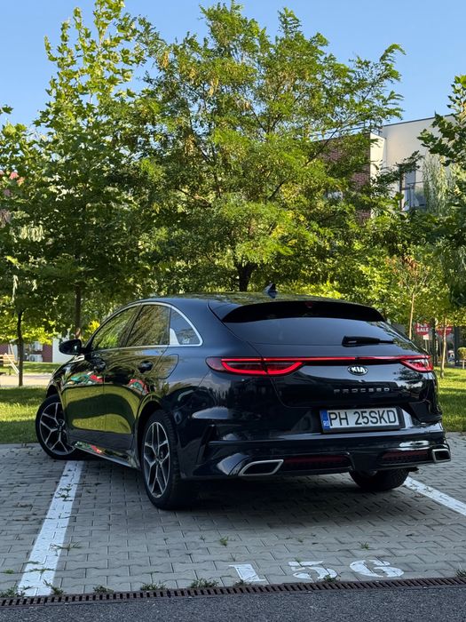 Kia ProCeed GT Line / 1.6 Diesel / Virtual Cookpit / Lane Assist / CarPlay / Faza Lunga Automata