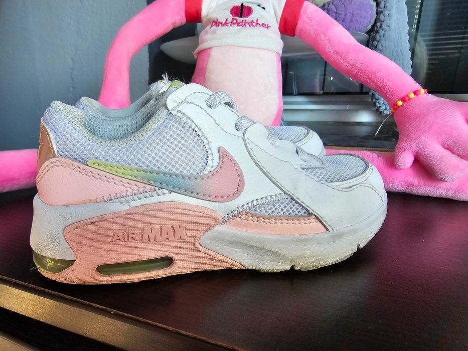 Обувки Nike 28 размер  и кецове GAP 28 размер  .За двата чифта 50лв