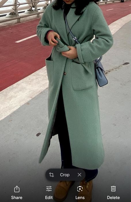 Утепленное пальто бренда AiSho