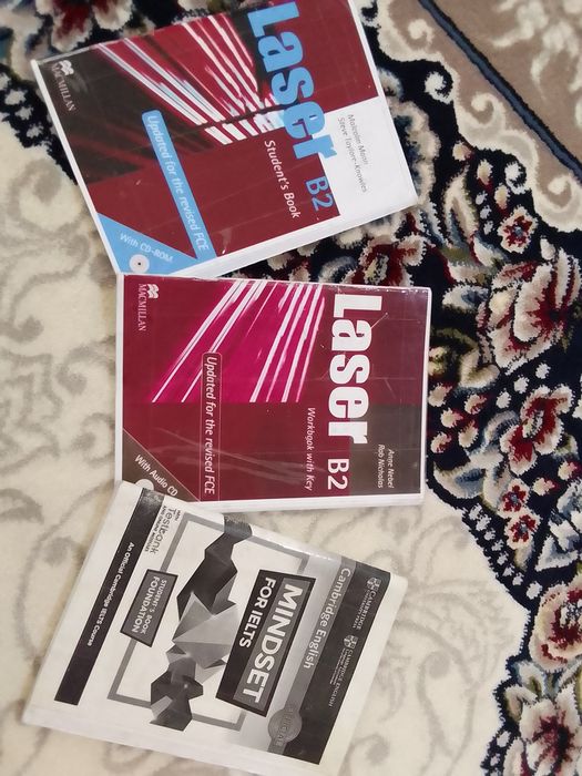 Kitoblarimni sotaman,holati yangi