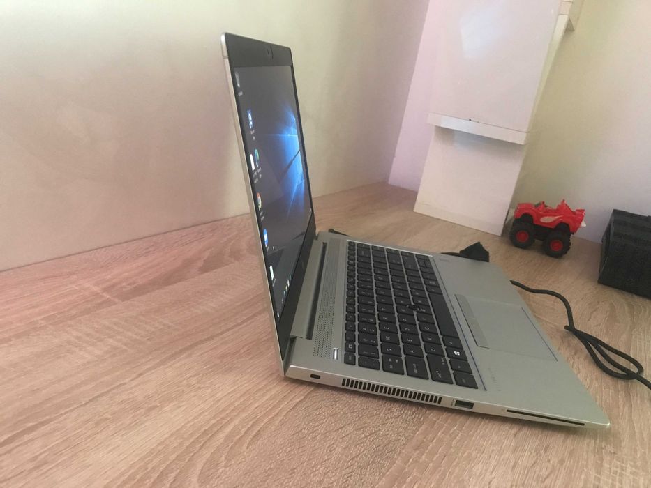 Лаптоп HP EliteBook G6, 14", Ryzen 5 Pro 3500U, 16GB DDR4, 256GB SSD