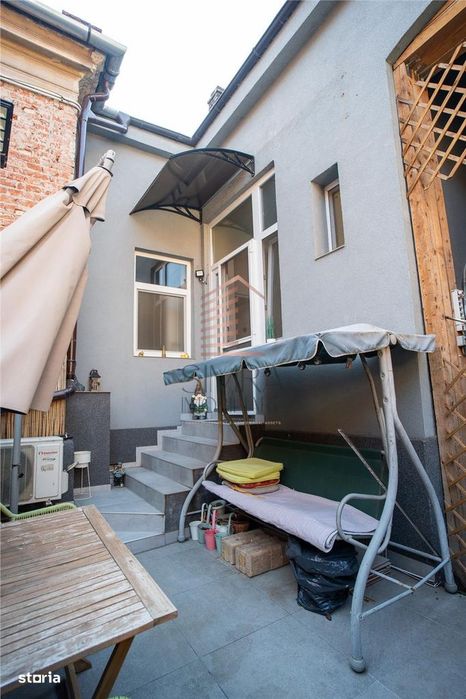 Casa la curte comuna pe str. Ady Endre